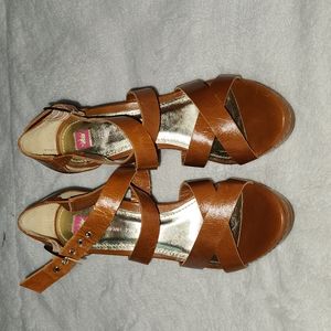 ELAINE TURNER wedge sandals size6 new
